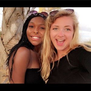 Meet your Posher, Brooke